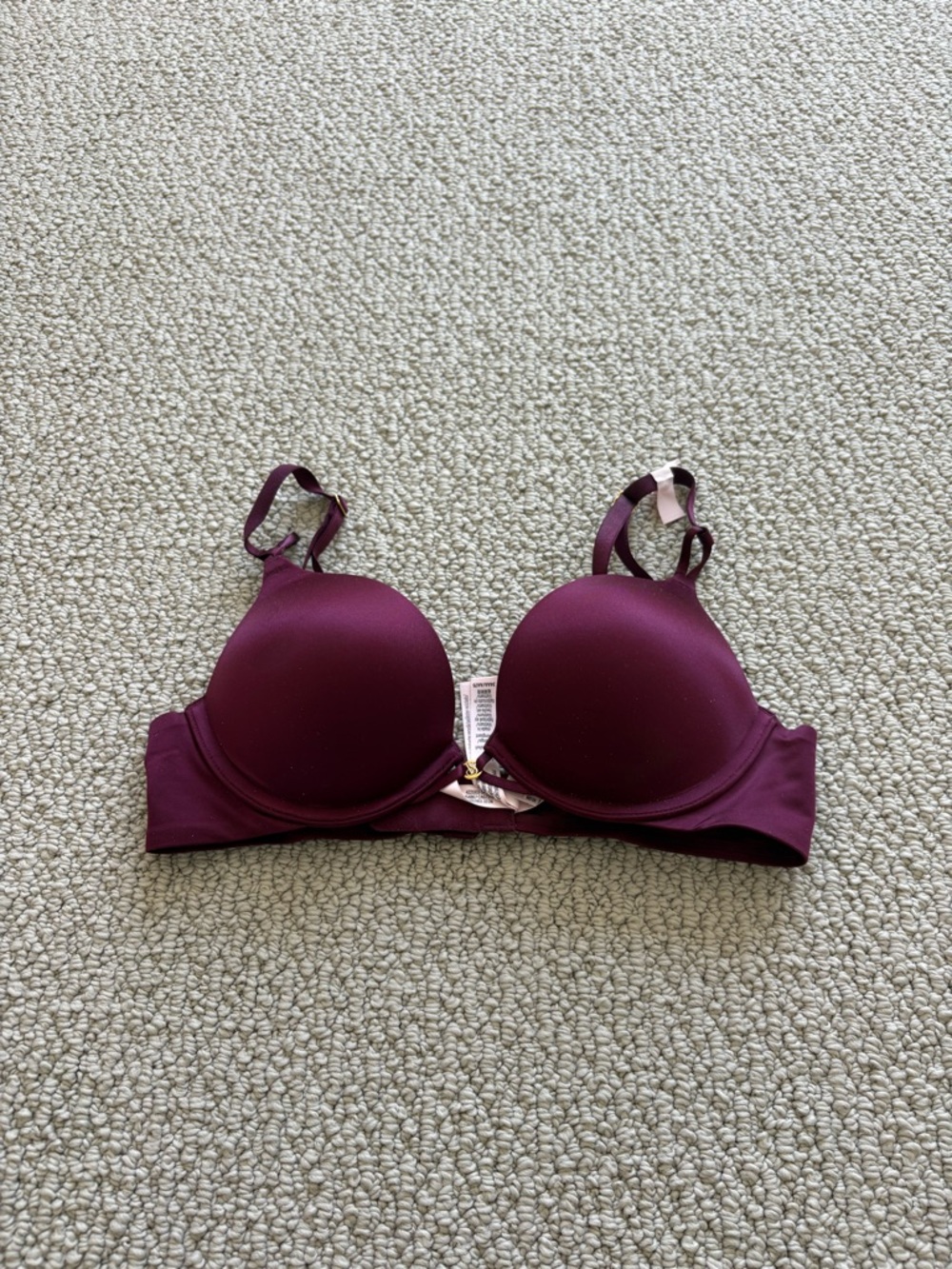 Victoria's Secret Smooth Plunge Bra in Deep Plum